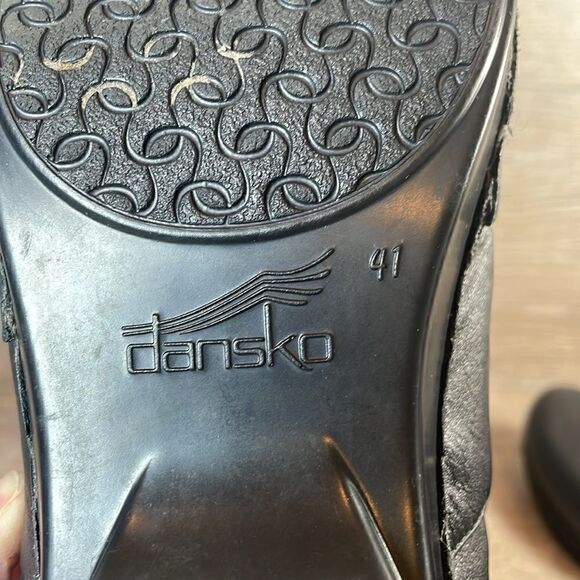 Dansko Tenley Black Leather Women’s Sz 10.5-11/EU 41 Slip On Heeled Clogs - Picture 11 of 11